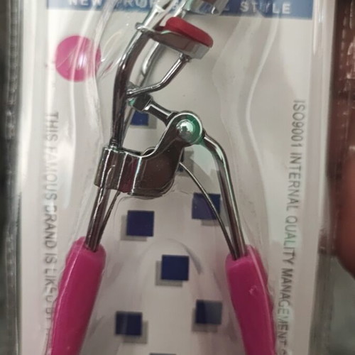 Eyelash Curler new