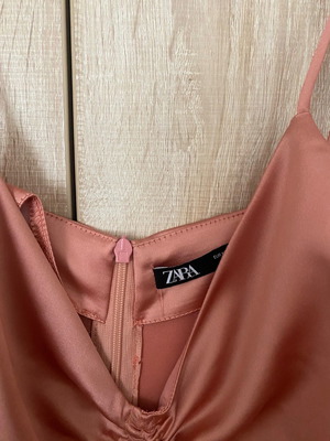 Φόρεμα Zara αφόρετο, μέγεθος XS