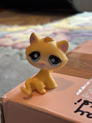 LPS kitten used Hasbro 2007