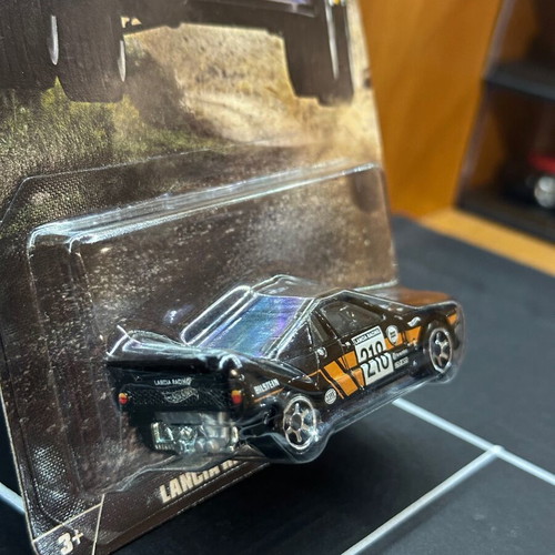 Hotwheels Silver Series Lancia Rally 037 new, sealed