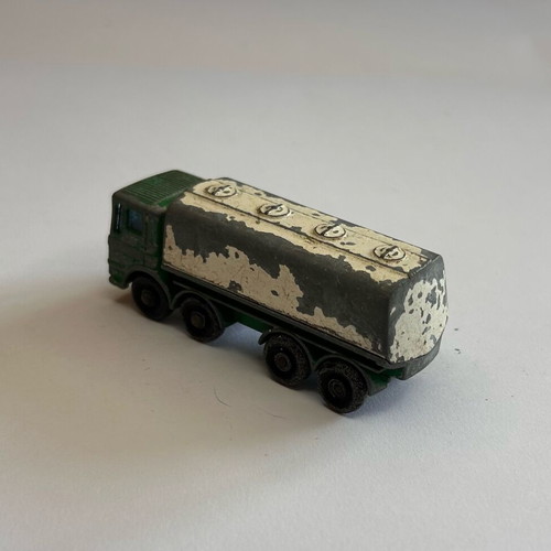 Matchbox Series Lesney No 32 Leyland Petrol Tanker μεταχειρισμένο