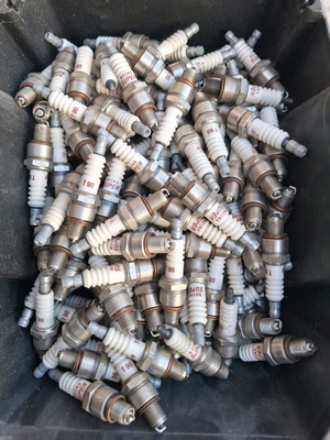 Spark plugs new, pack of 30 for Papio