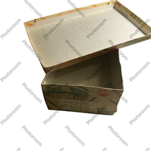 Vintage cardboard shoe packaging boxes used