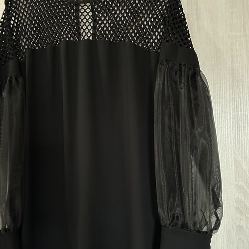 Toi&Moi black dress with transparent sleeves like new, size medium