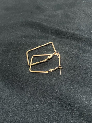 Rectangular earrings gold color like new