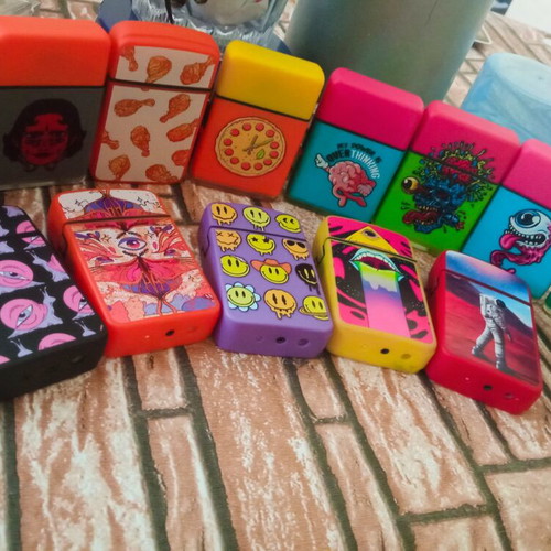 ZENGAS lighters new, set of 13