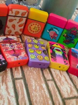 ZENGAS lighters new, set of 13