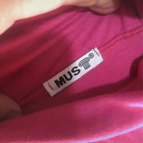 Must sleeveless turtleneck top like new, pink, size S