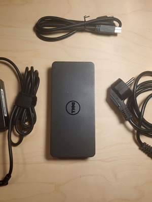 Dell D3100 USB 3.0 Docking Station with power supply and cables