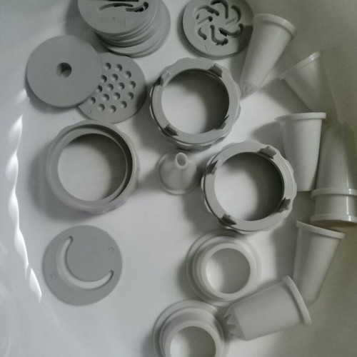 Dough former like new for pasta with accessories and instructions