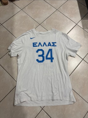 Nike Antetokounmpo Ελλάδα μπλουζάκι με αριθμό 34 σε λευκό, μέγεθος L