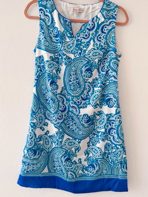 Sweet Miss printed blue mini satin dress like new, white and blue