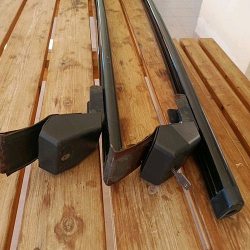 Hermes Roof Bars used for Toyota Auris 2008-12 set with feet