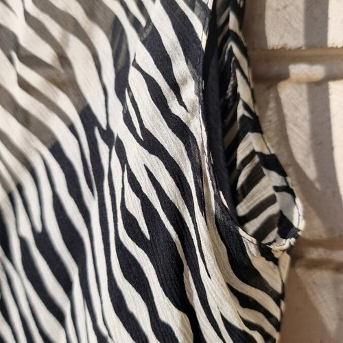 Ann Taylor Silk Zebra Blouse like new, size S, black and white