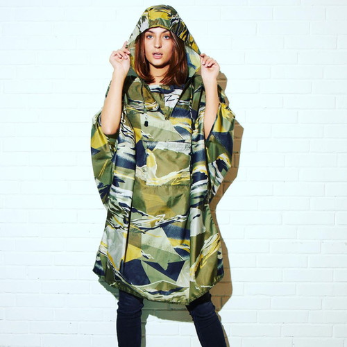 Rain cape Bella Ballou like new, green, size S