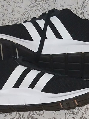 Adidas Swift Run X sneakers size 44 like new