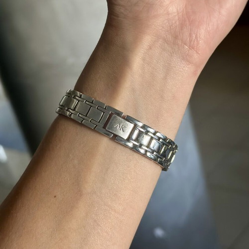 Anne Klein wristwatch new, silver women's