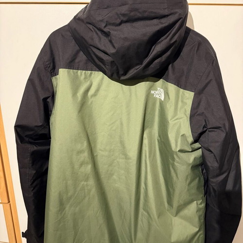 The North Face men's jacket like new, black and green, size L