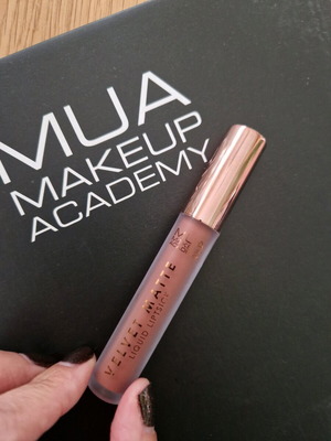 MUA Velvet Matte Liquid Lipstick Nude edition new, shade Sincere