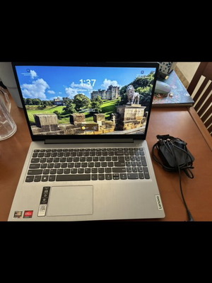 Lenovo IdeaPad 3 15ALC6 15.6" IPS FHD laptop like new, Ryzen 3-5300U, 8GB RAM, 512GB SSD