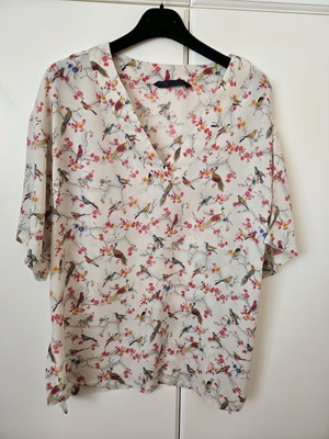 Μπλούζα Zara σαν καινούργια, floral, μέγεθος medium