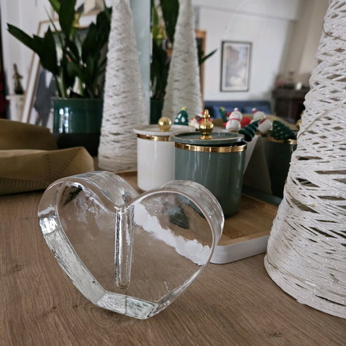 Decorative crystal heart-shaped like new
