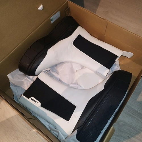 Puma Mayze Stack Chelsea boots new, size 41, black and white