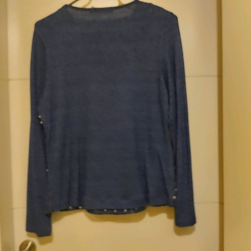 Blouse long sleeve blue size M like new with pearl details