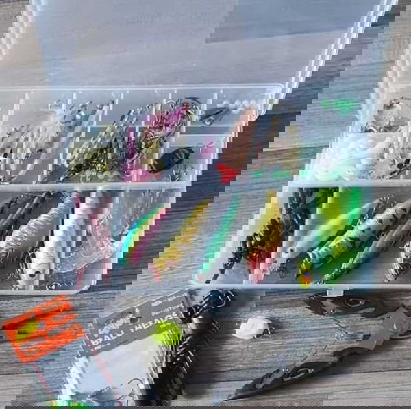 Νέο σετ ψαρέματος 110 τεμαχίων με spinning