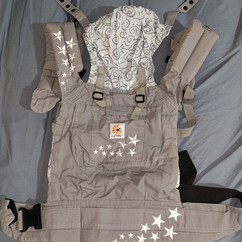 Ergobaby Original Baby Carrier and Organic Infant Insert