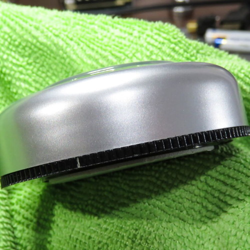 Set of 2 used LED push lights for closets with battery power