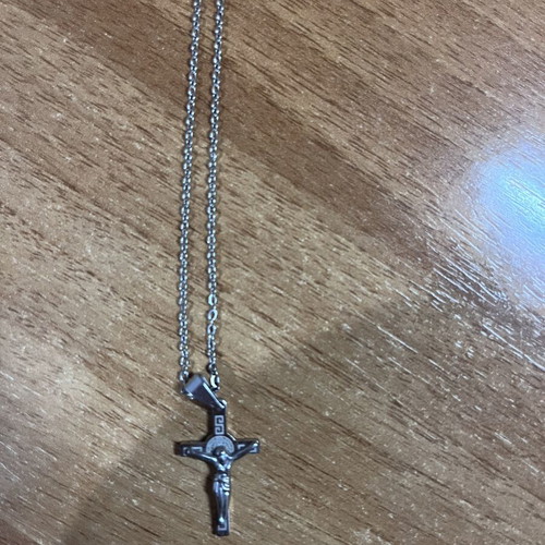 Steel cross necklace like new, does not tarnish