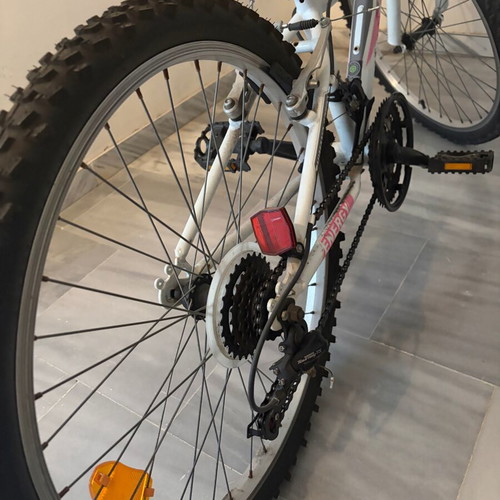 Energy MTB 24” mountain bike like new, Shimano 18-speed, V-brakes