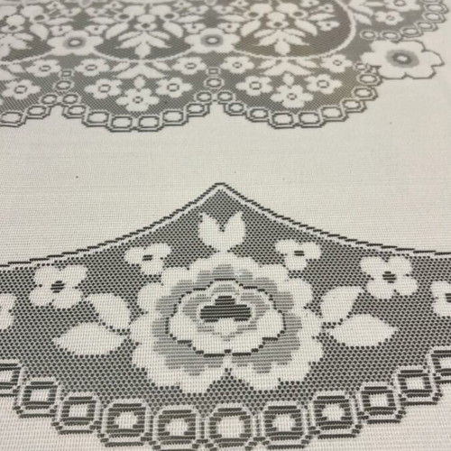 Tablecloth like new 2.20 by 1.40