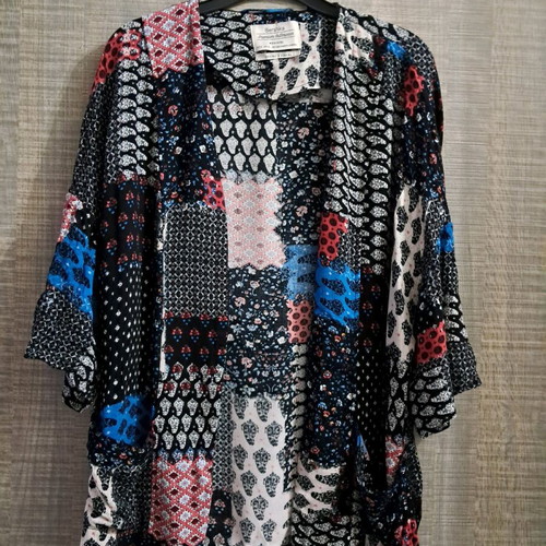 Boho cardigan Bershka NoS with pockets and side openings like new