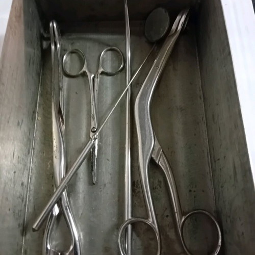 Medical instruments used, 18 pieces, interwar period in inox box