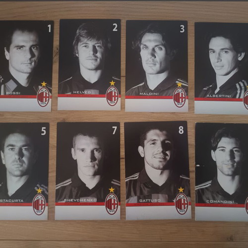 Milan 2000 football cards like new, set of 31 collectible cards