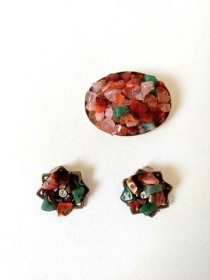 Vintage brooch and earrings set with real stones like new