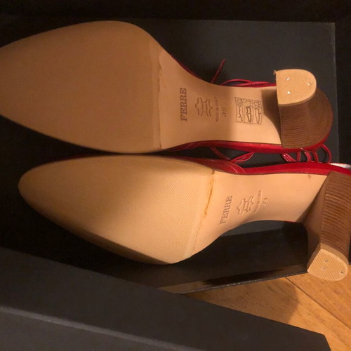 Gianfranco Ferre red heels new, size 39, leather