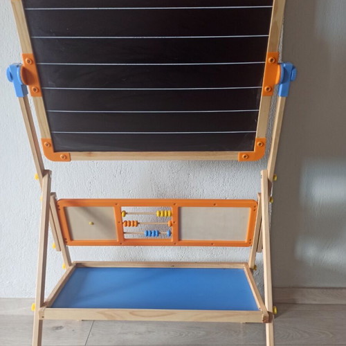 Interactive learning board used in very good condition