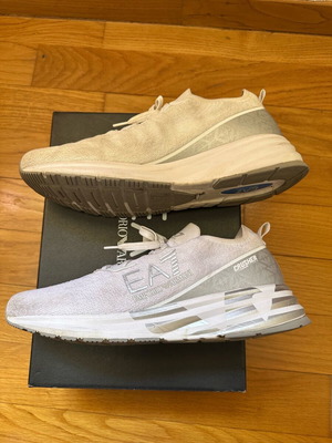 Emporio Armani Sneakers White used, size 45 1/3