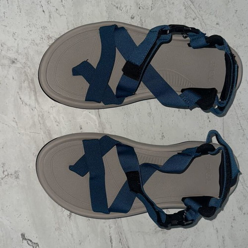 Teva sandals new, sizes 42-43, grey