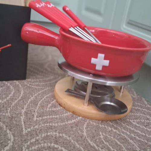 Swiss Kiss Cheese Fondue Set new