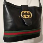 Τσάντα ώμου Gucci vintage μαύρη δερμάτινη μεταχειρισμένη σε καλή κατάσταση