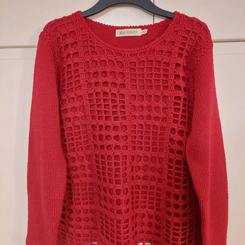 Vintage sweater used, red with patterns, size S/M