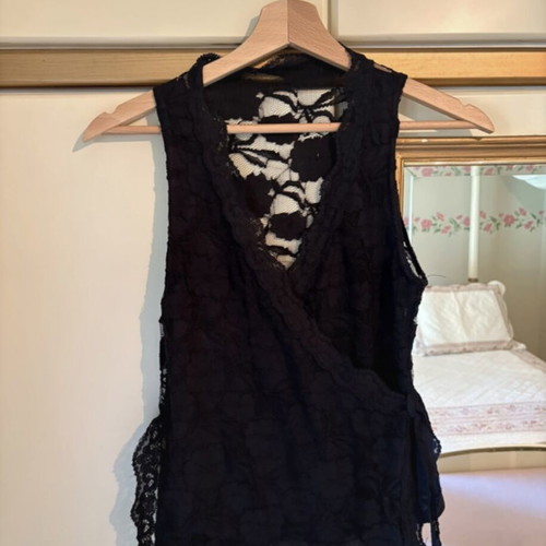 Vintage black lace wrap top like new, size S-M