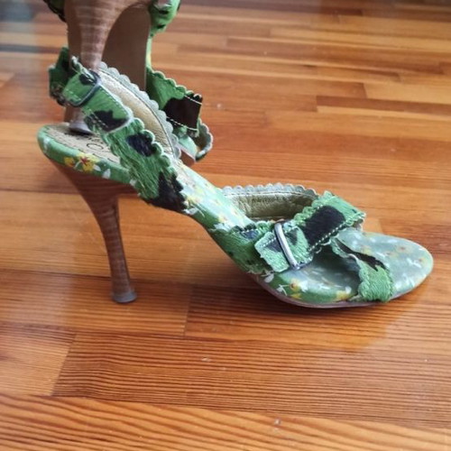 Green sandals used with wooden heel size 38