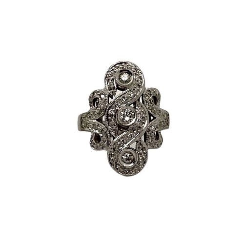 18k Art Deco ring new with brilliant diamonds