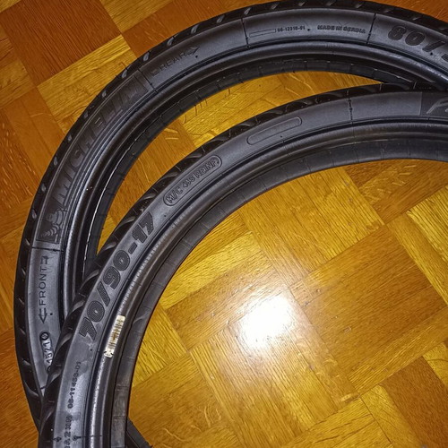 Michelin Pilot Street motorcycle tires used, pair 70/90/17 front 80/90/17 rear