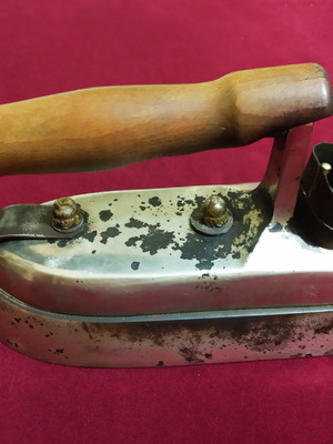 Σίδερο μεταχειρισμένο δεκαετίας '50, ηλεκτρικό